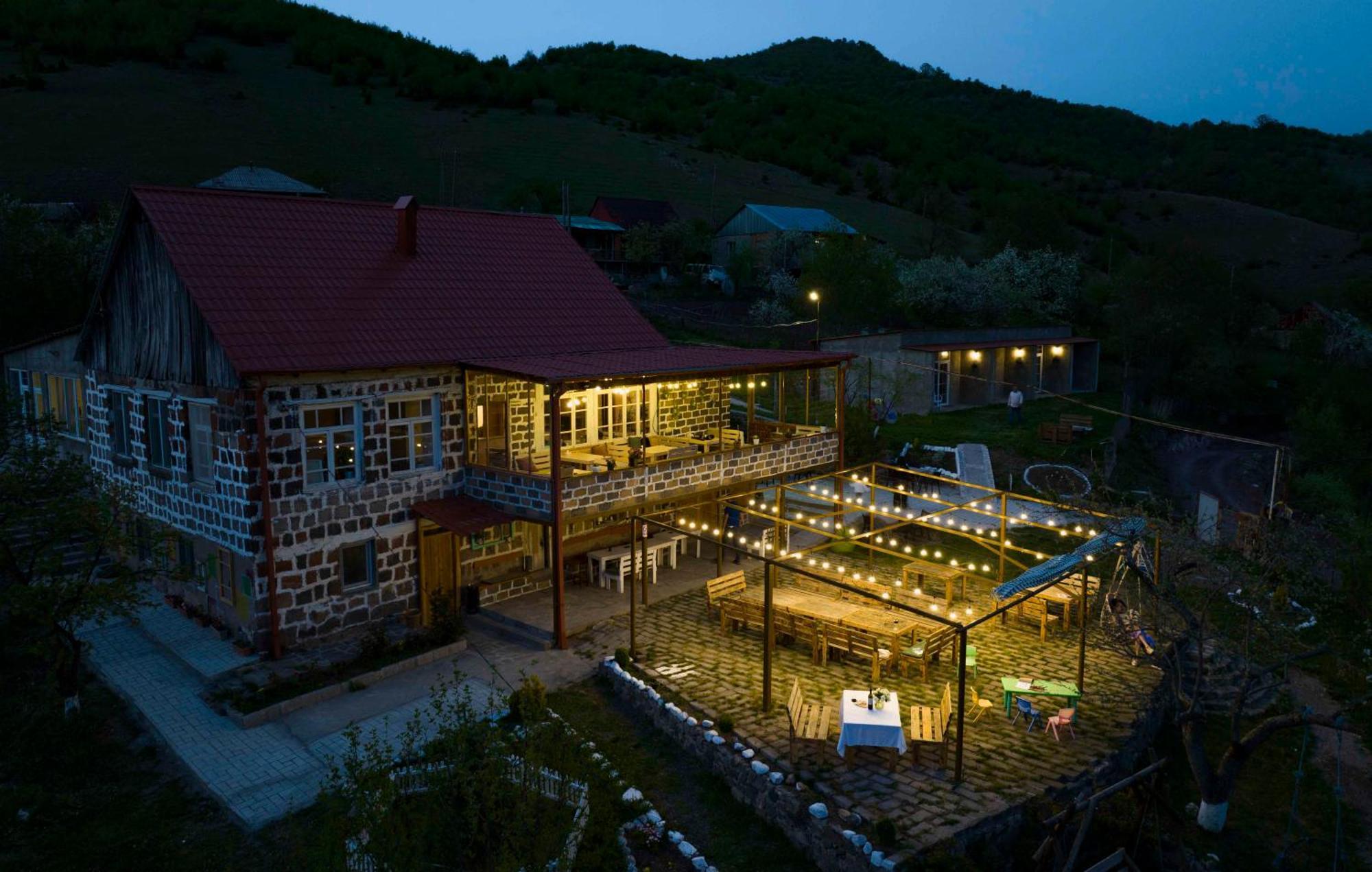Debed Chamich Guesthouse מראה חיצוני תמונה