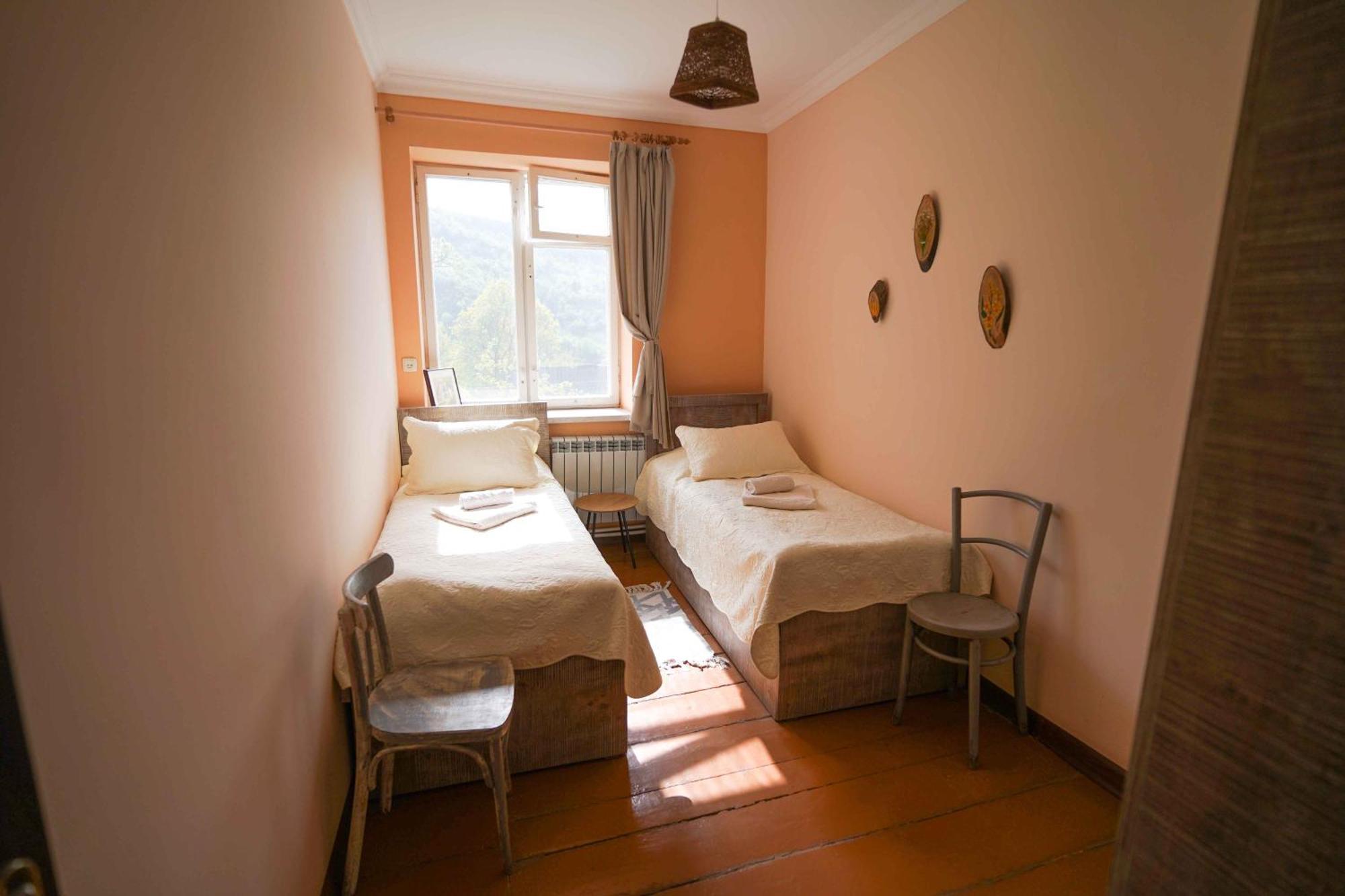 Debed Chamich Guesthouse מראה חיצוני תמונה